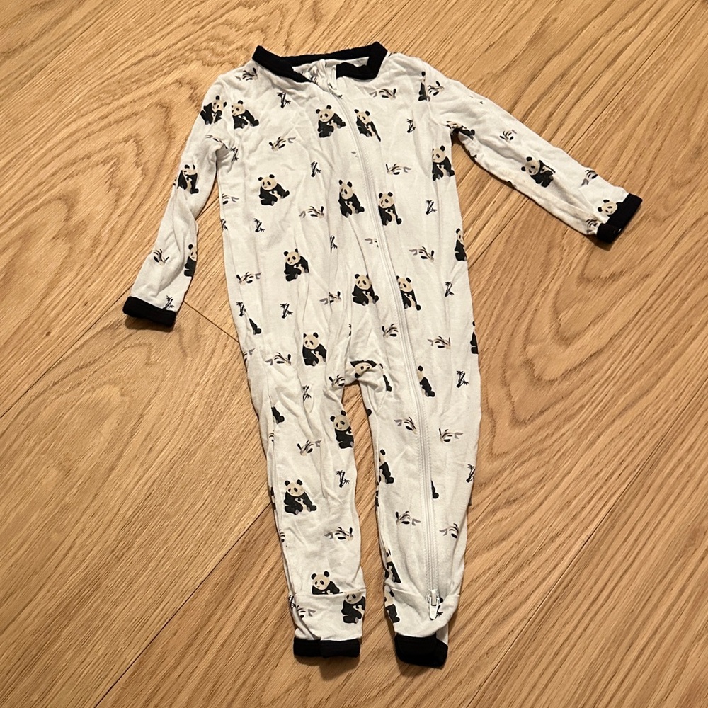 Kyte Baby size 6-12mo panda zippered romper